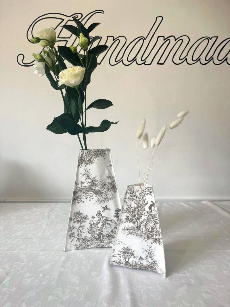 Domenica — Small